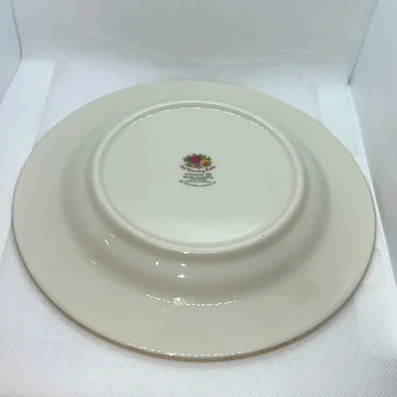 SALAD / DESERT PLATE RARE 1999 ROYAL ALBERT CHINA OLD COUNTRY ROSES CLASIC III - Picture 7 of 9